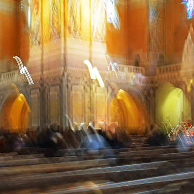 61-Basilique de Lisieux. Présences